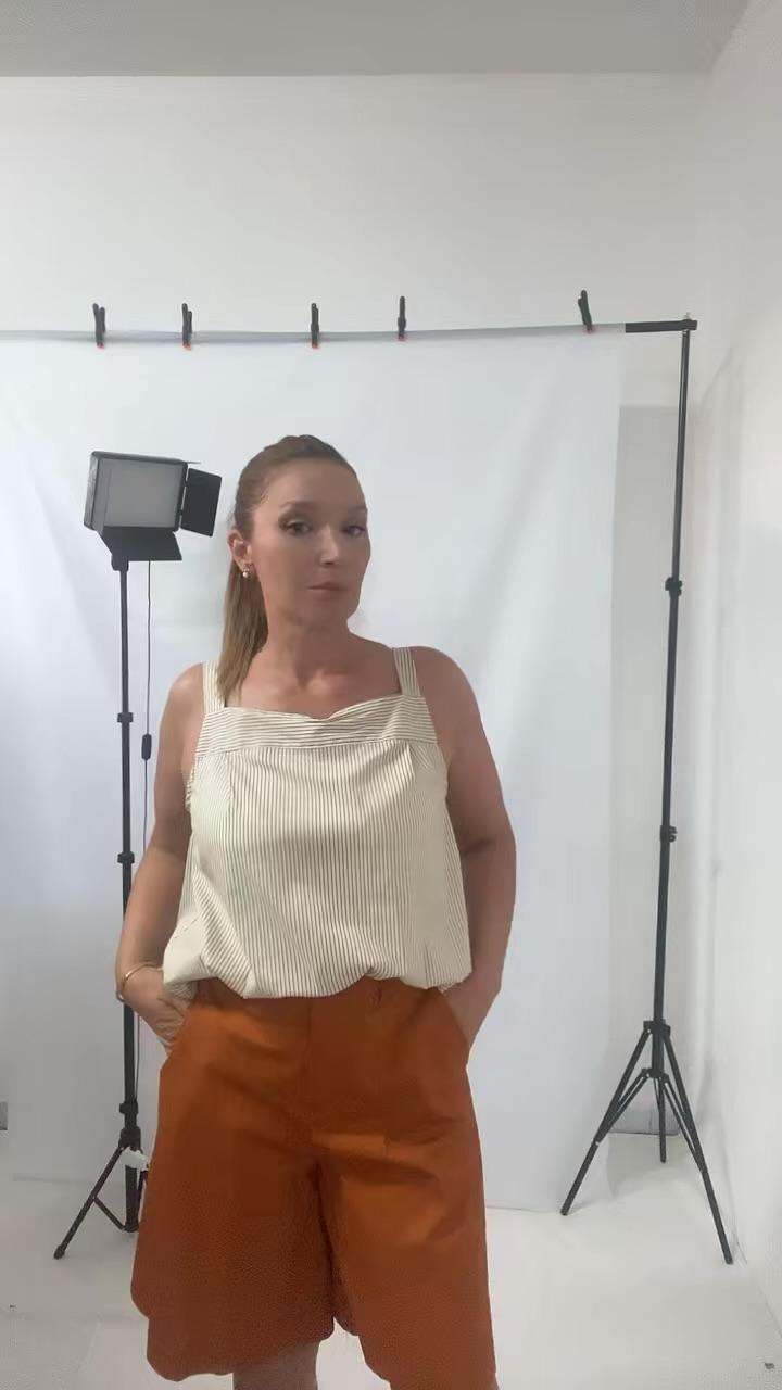 Bermuda donna in cotone con gamba svasata