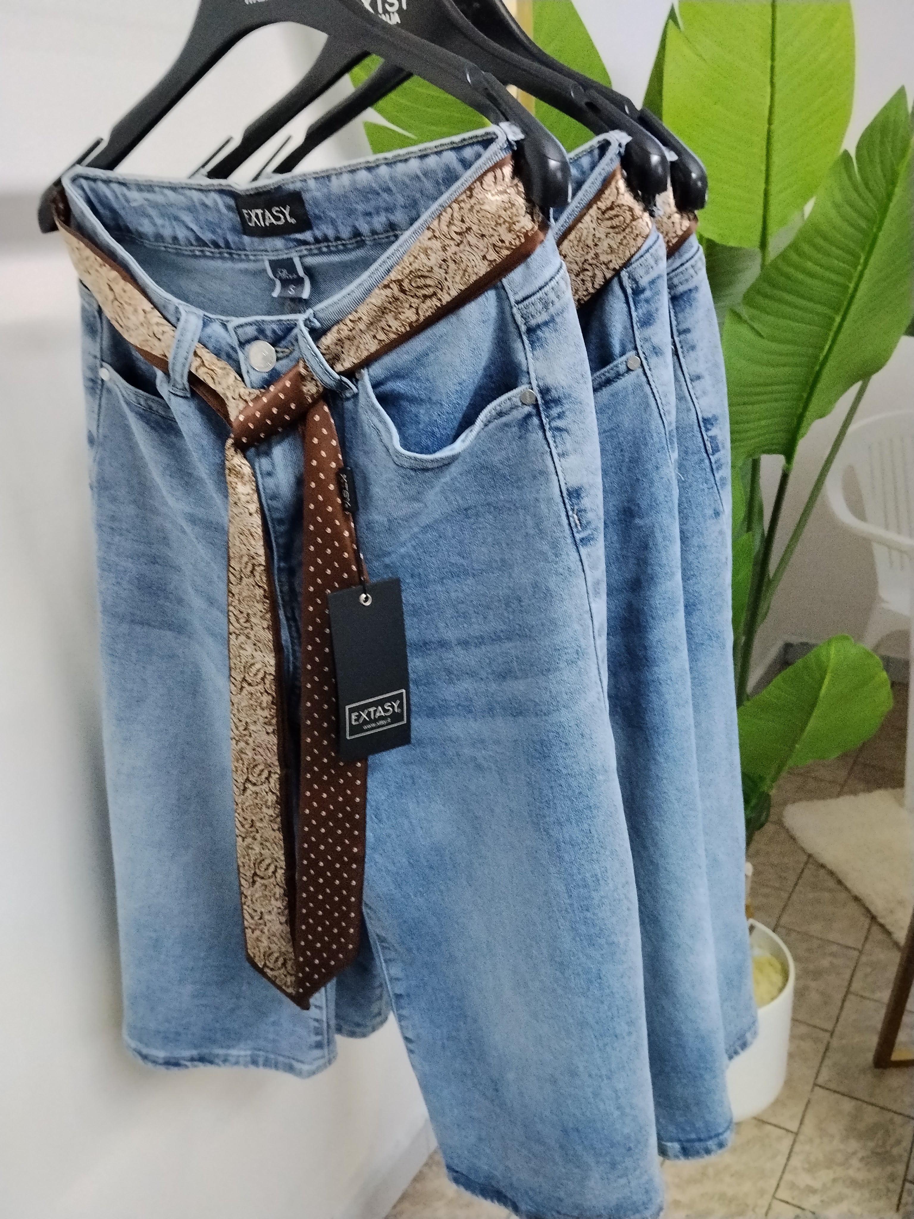Bermuda jeans
