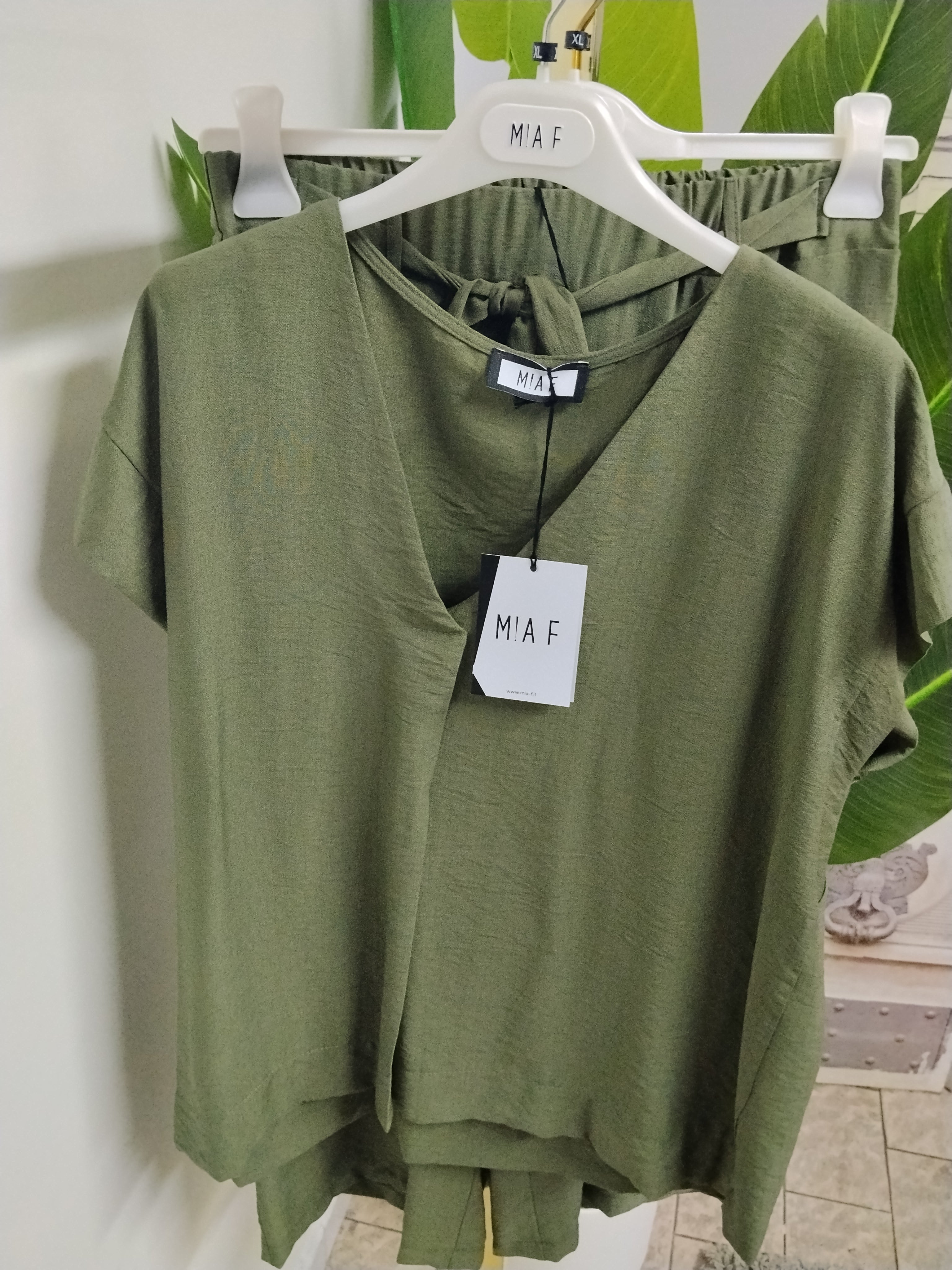 Coordinato pantalone capri gamba larga con elastico e camicia over size XL