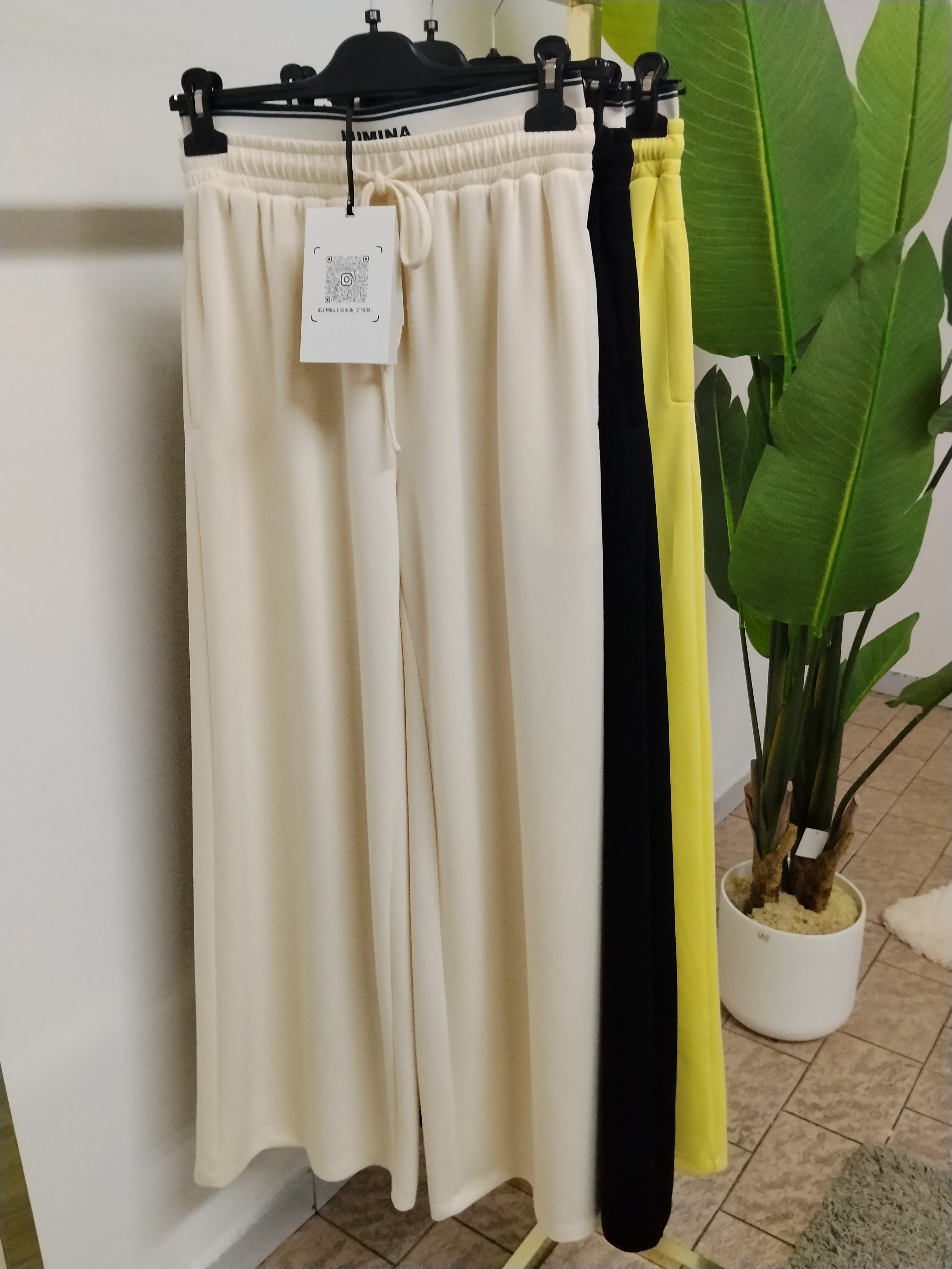 Pantaloni tuta