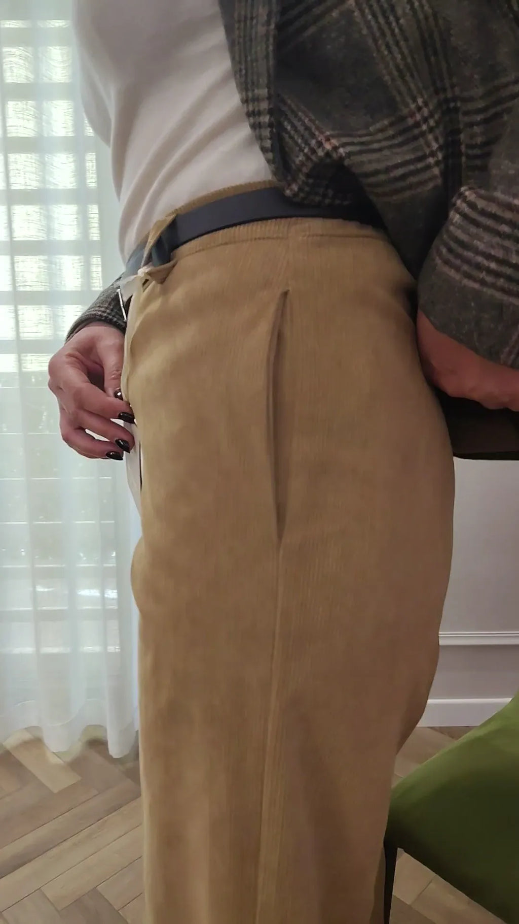 Pantaloni dritti di velluto rasato con righino